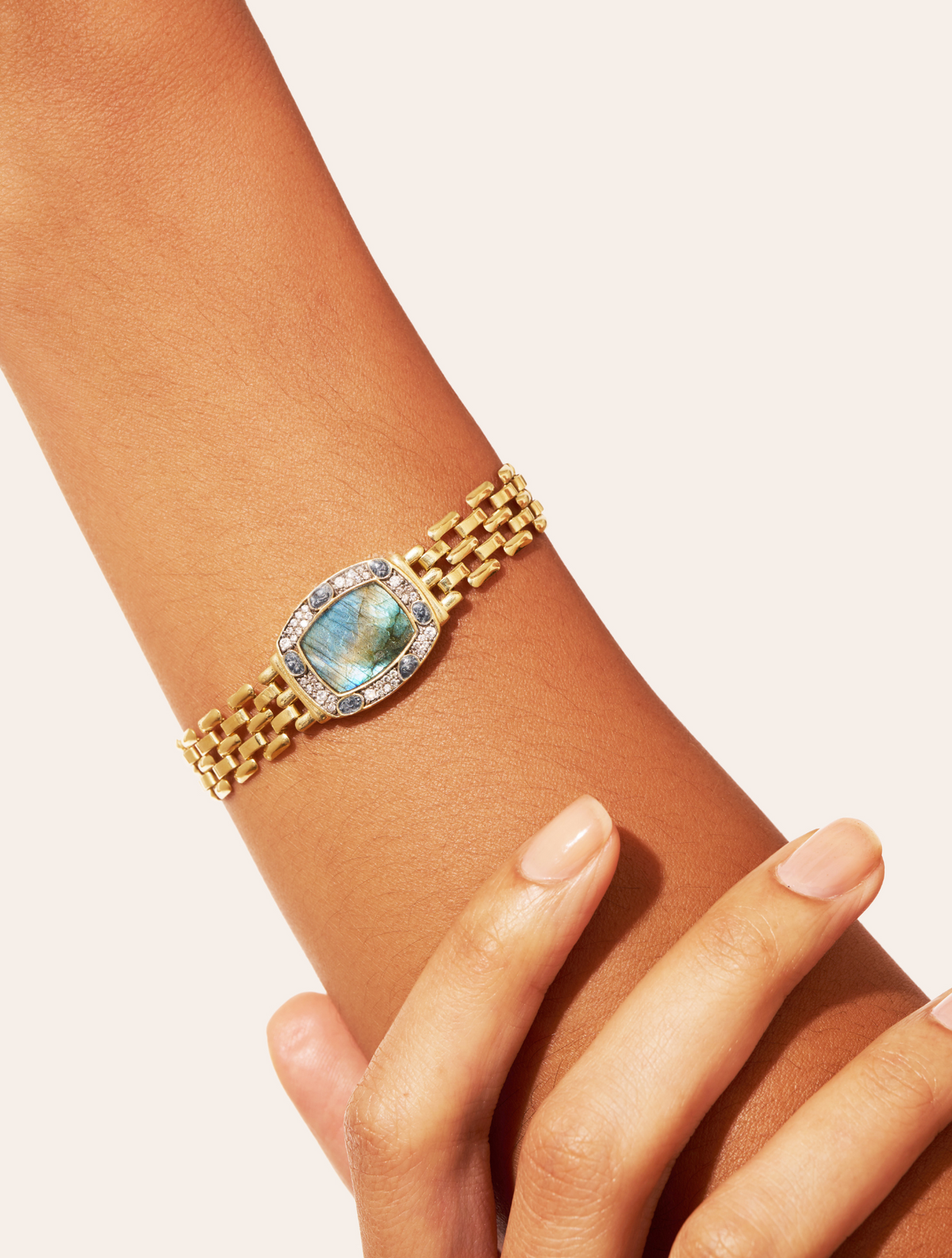 Ranee Bracelet - Labradorite - detail view