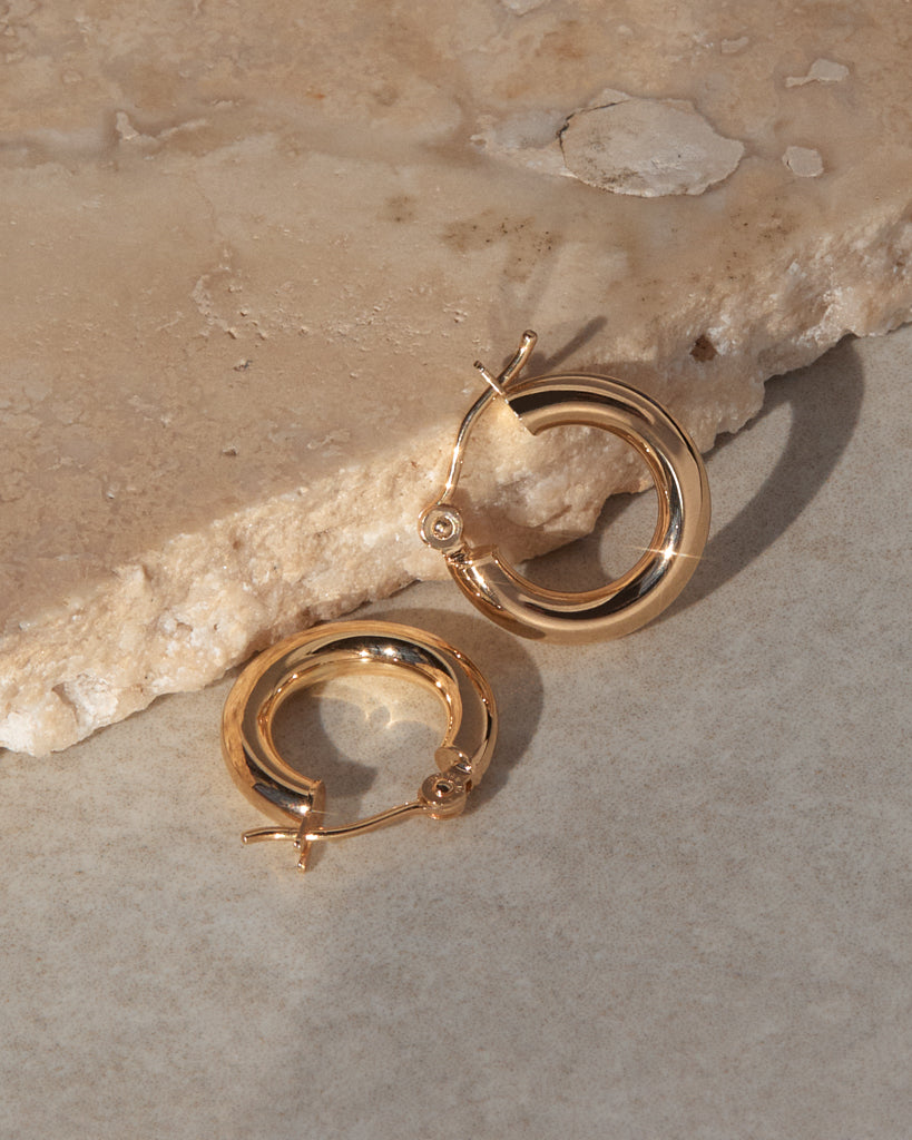 Real Deal Amalfi Huggies - Earrings — detail view