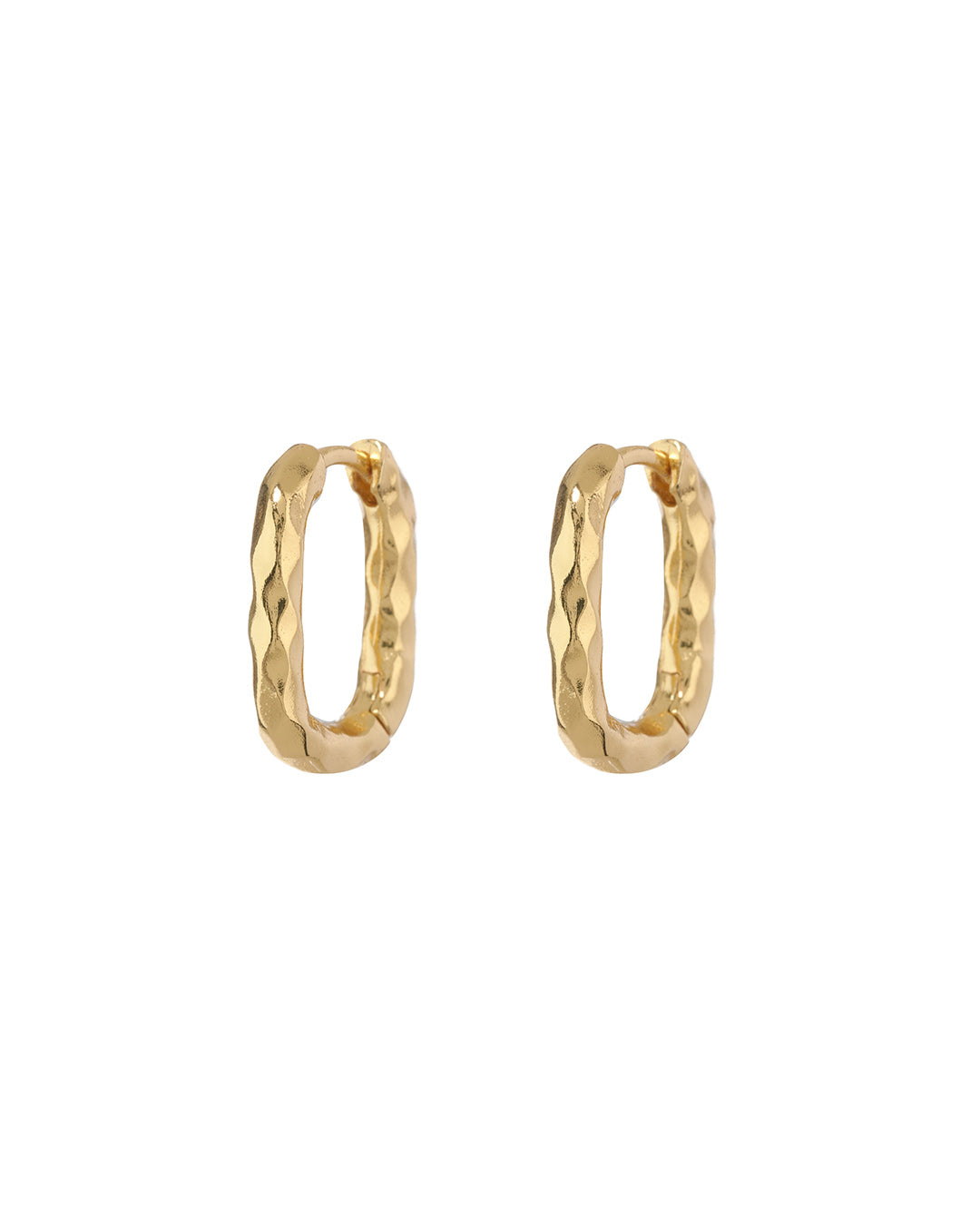 Hammered Chain Link Huggies - Gold