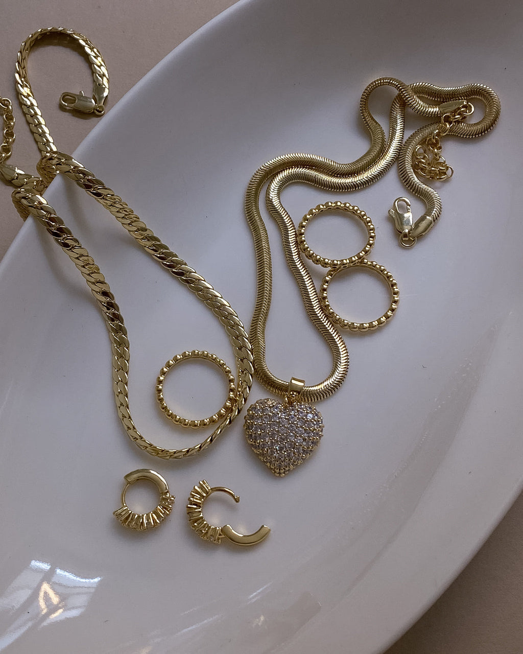 Pavé Puffy Heart Necklace - Gold — alternate angle