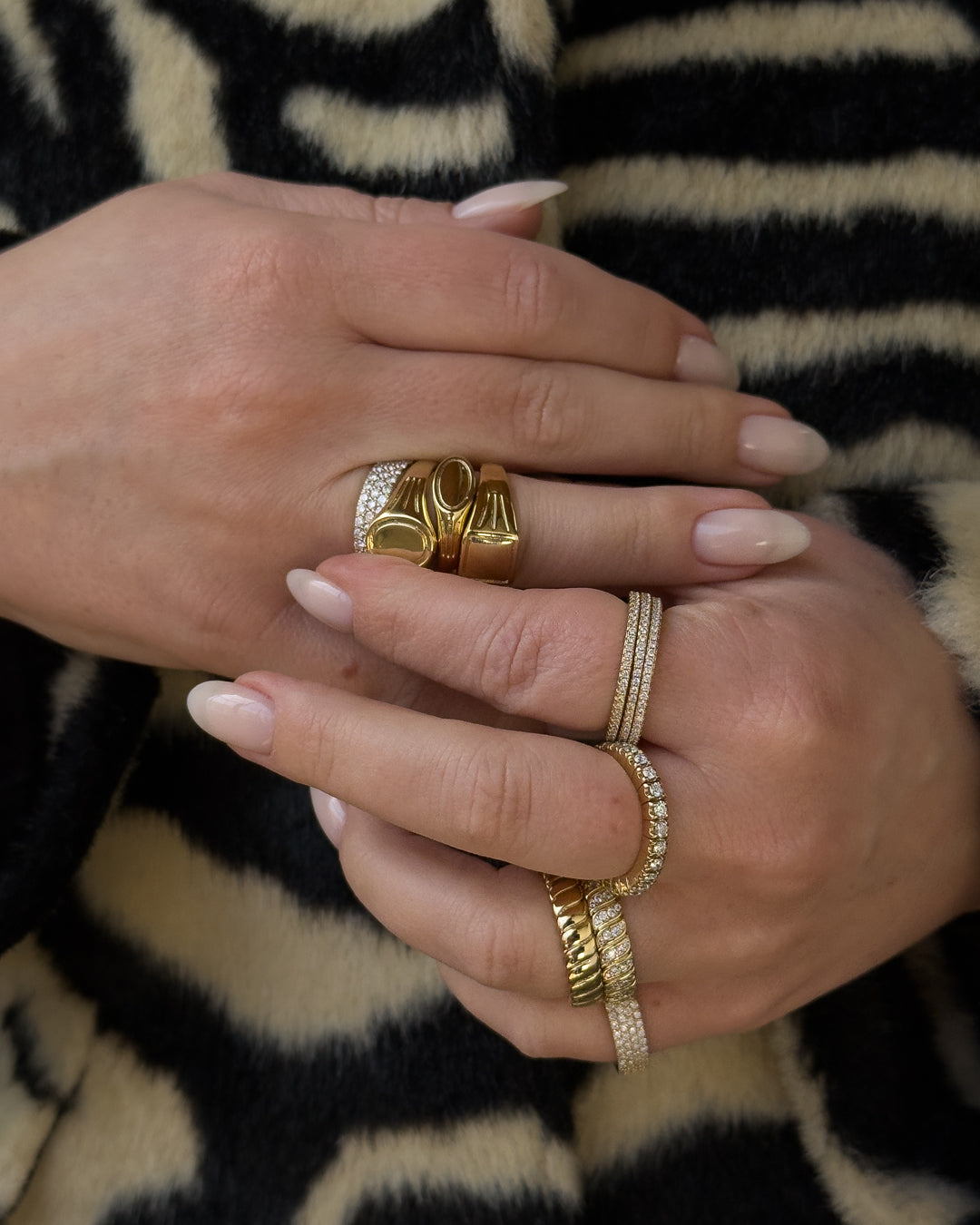 Classic Pavé Bands Set - Rings — detail view