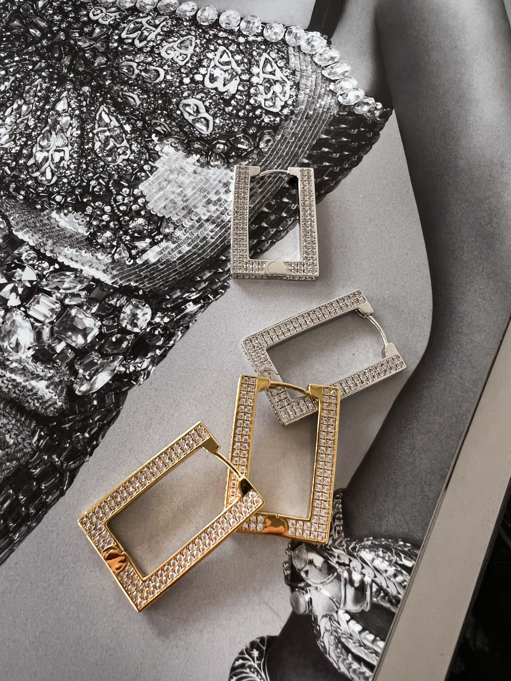 Pavé Boxer Hoops - Gold — detail view