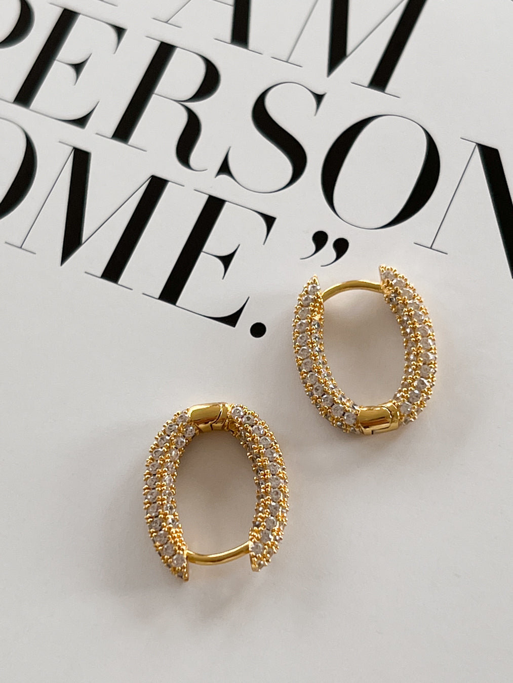 Pavé Amalfi U Hoops - Gold — alternate angle