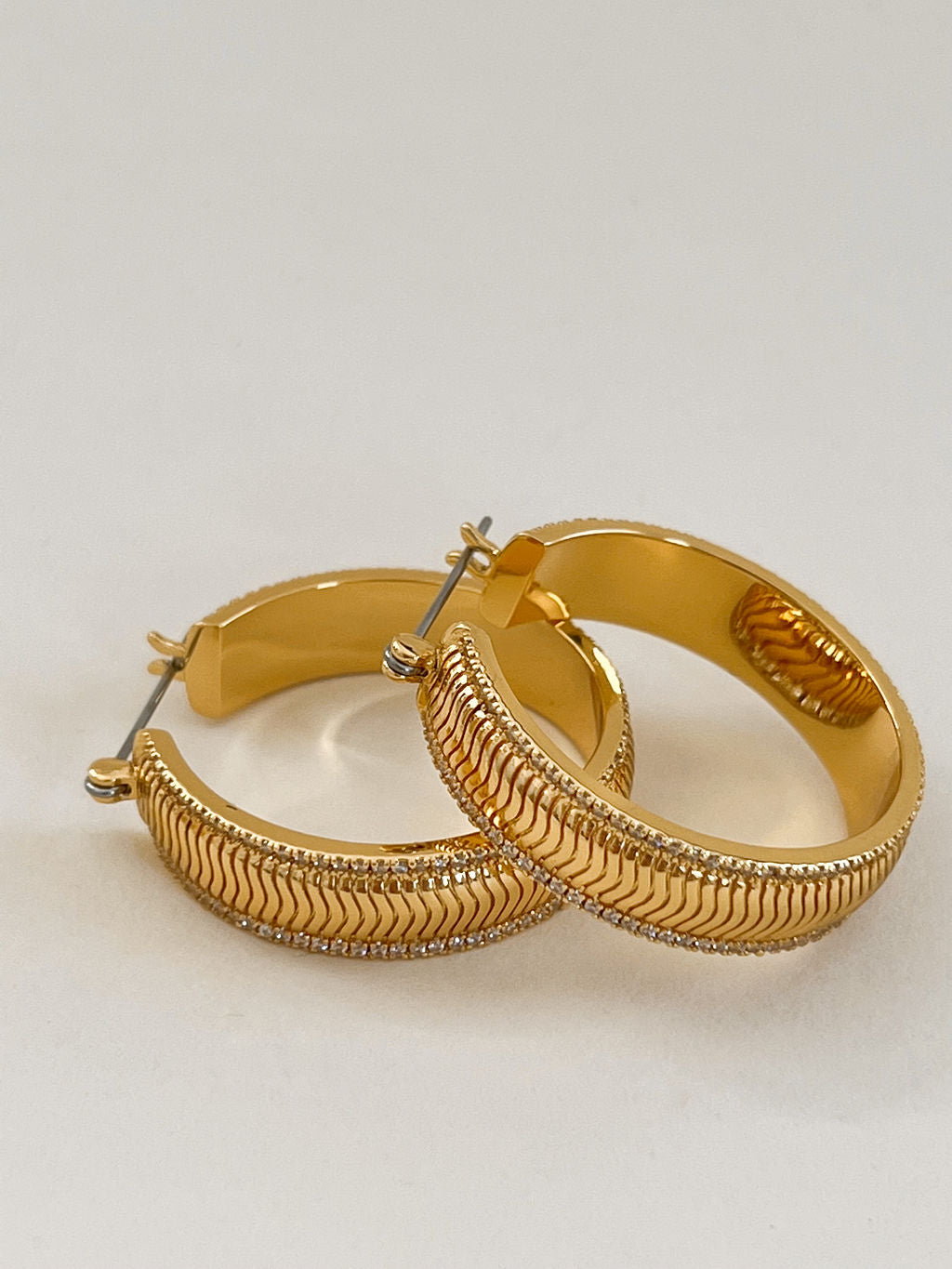 Wavey Snake Chain Hoops - Gold — alternate angle