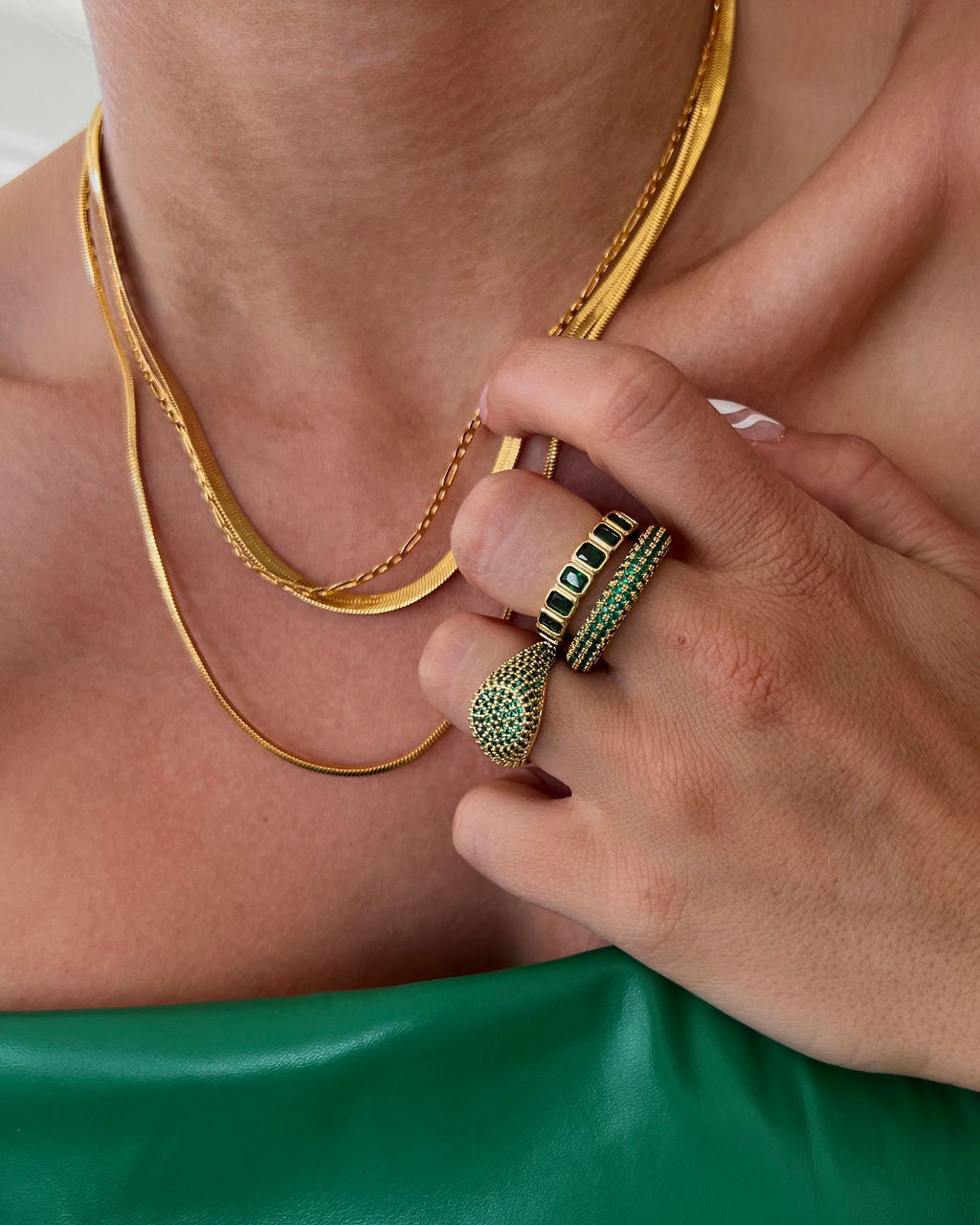 Pavé Amalfi Ring - Emerald Green - Silver — alternate view