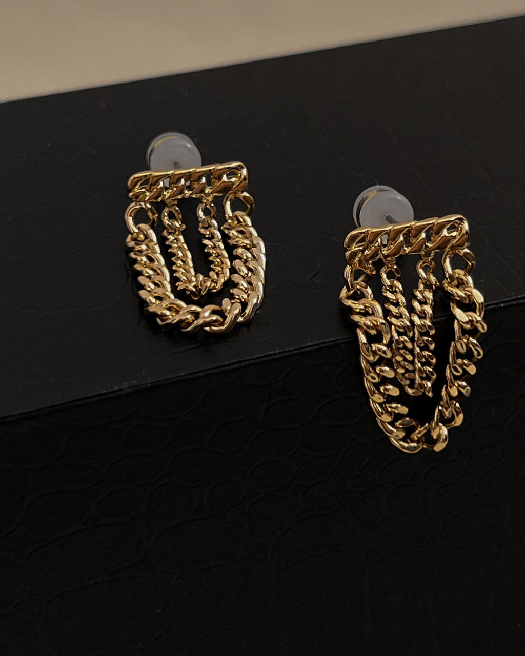 Louis Chain Studs - Gold — detail view