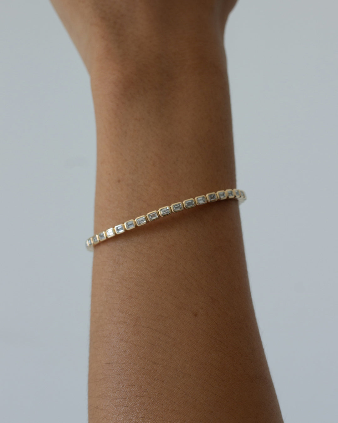 24/7 Flex Tennis Bracelet - Emerald Cut — reverse view