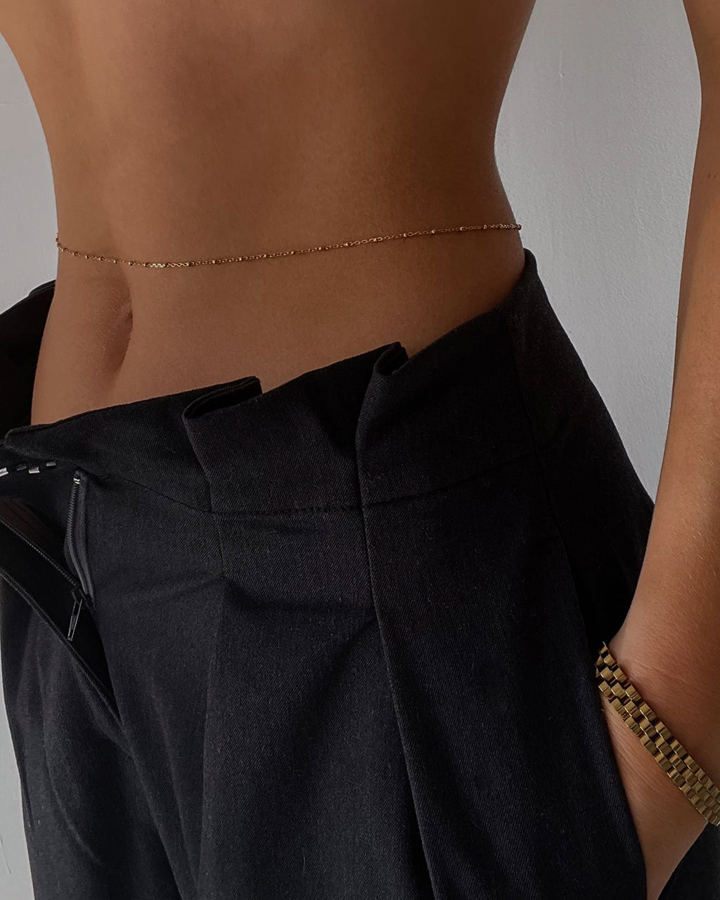 Mondays at Teddy's Belly Chain - Gold — detail view 2