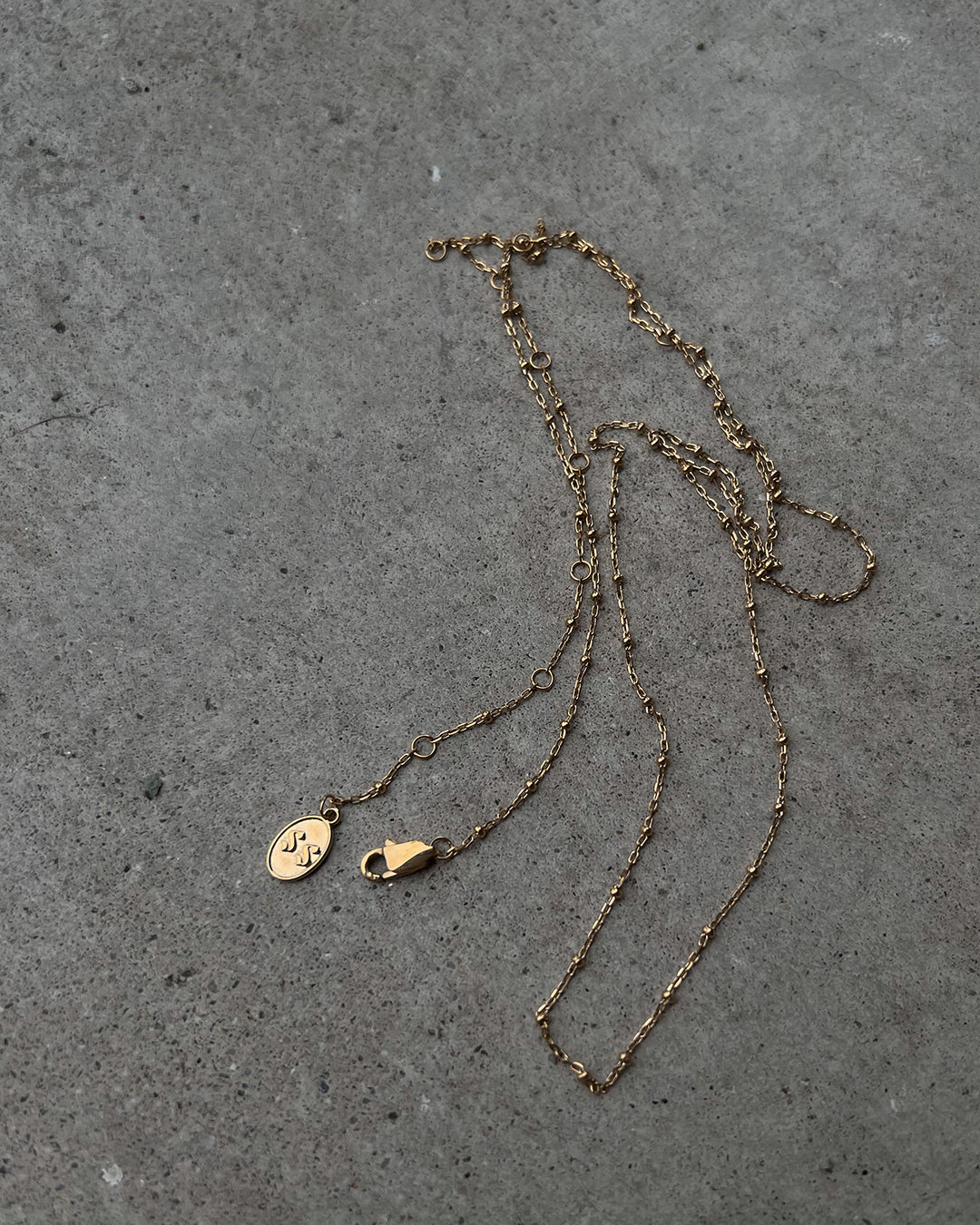 Mondays at Teddy's Belly Chain - Gold — alternate angle