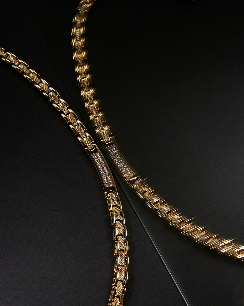 Joni Necklace - Gold — another angle