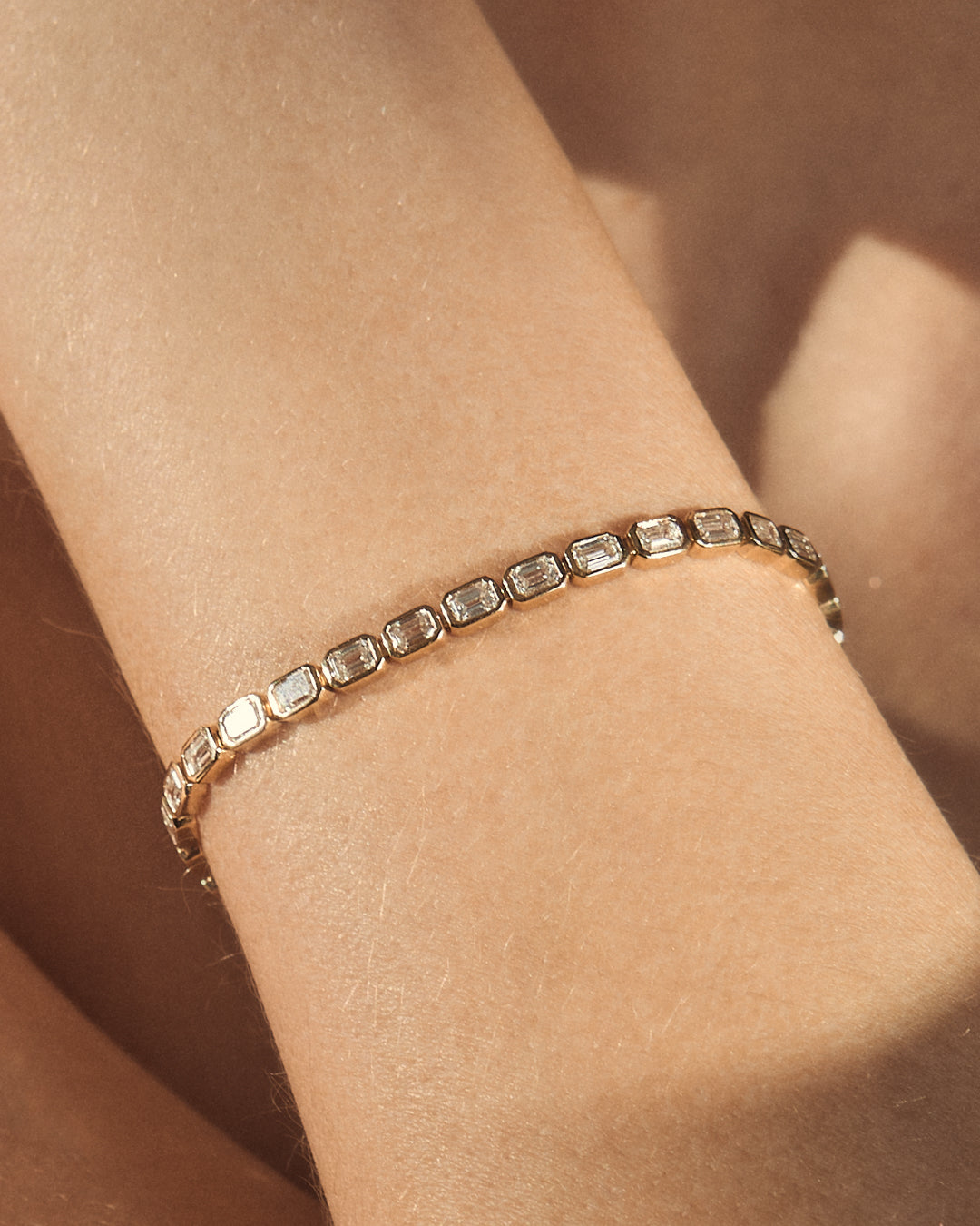 Emerald Bezel Tennis Bracelet — detail view