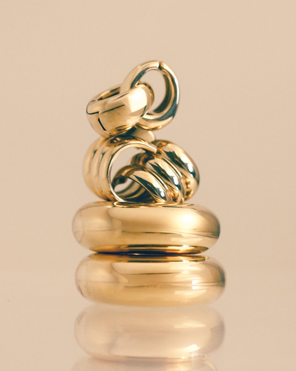 Marbella Ear Cuff Set - Gold - Earrings — detail view