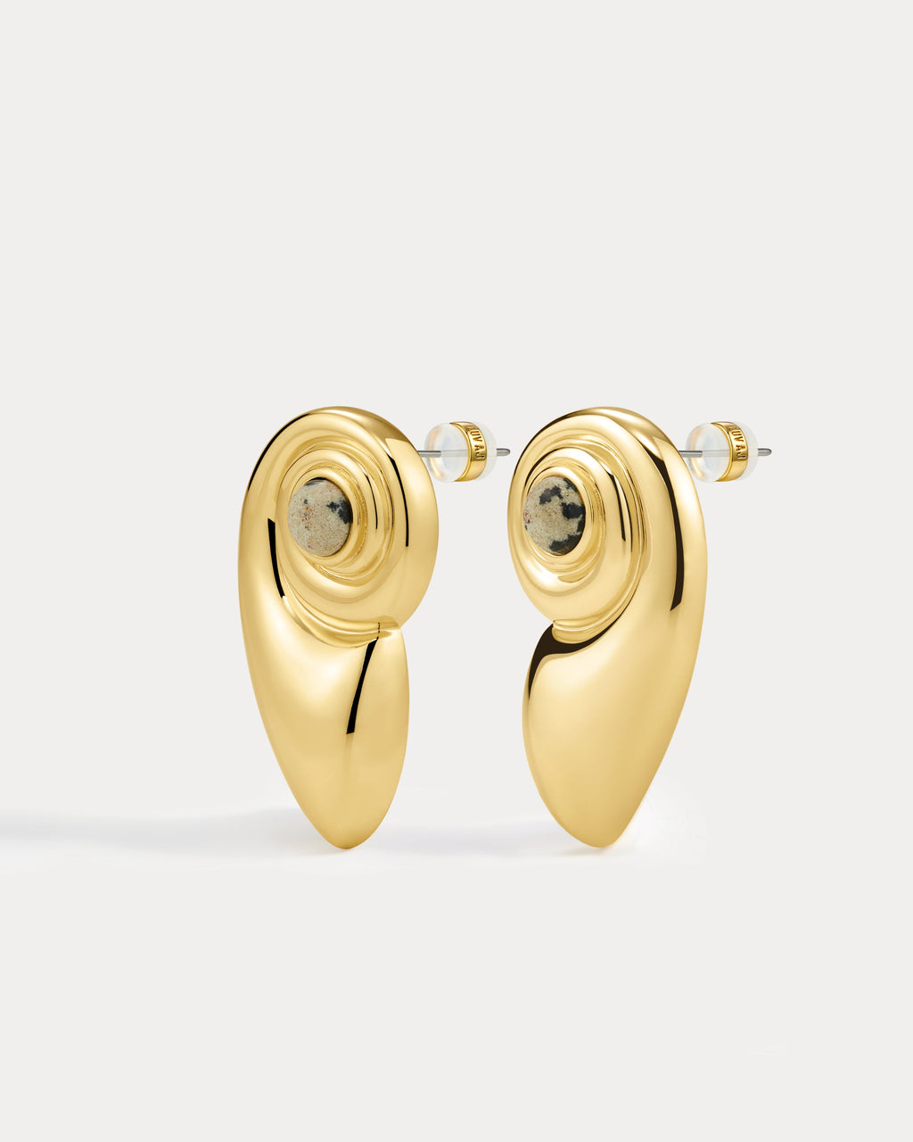 Palma Shell Studs - Gold - Earrings