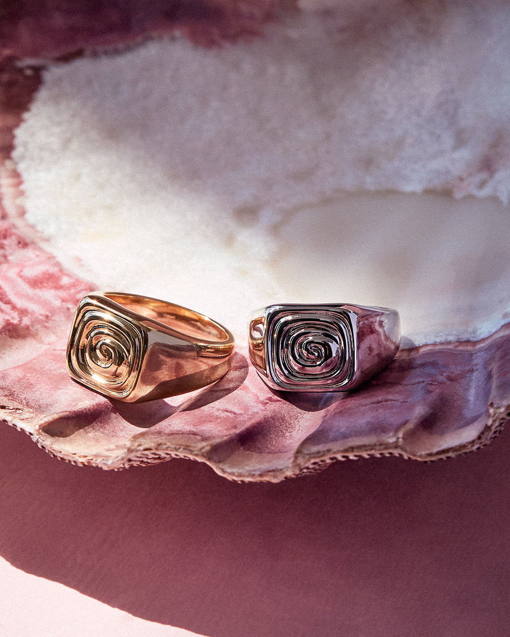Seychelles Signet Ring - Gold — alternate view