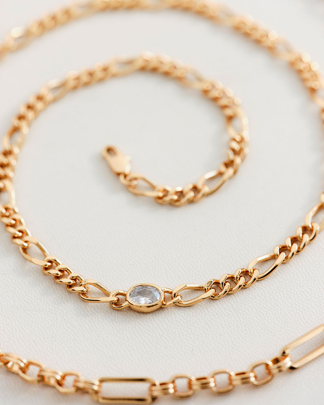 Oval Bezel Chain Necklace — alternate view 2