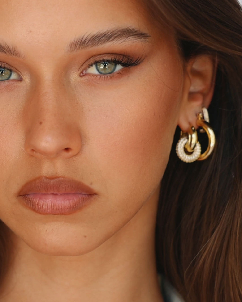 Pavé Interlock Hoops - Gold — detail view