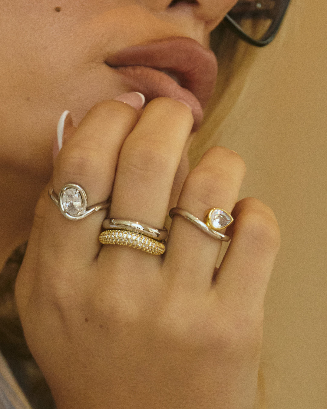 Bianco Nero Statement Ring - Silver — detail view
