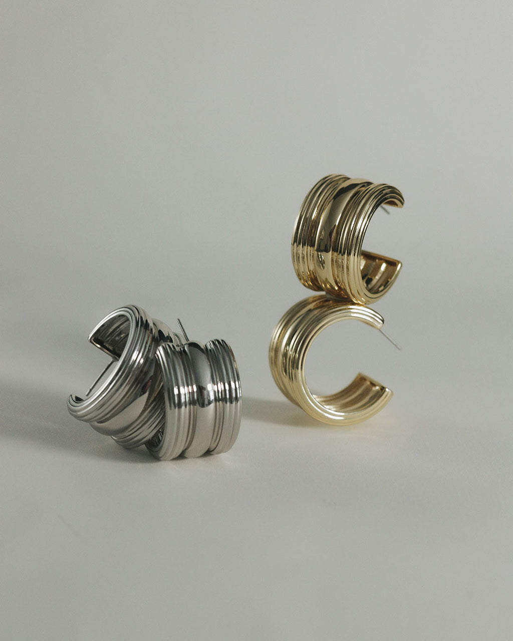 Canyon Hoops - Gold in Silver — detail view