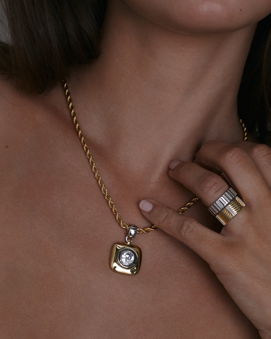 Luna Bezel Ring Set - Gold in Silver — alternate view