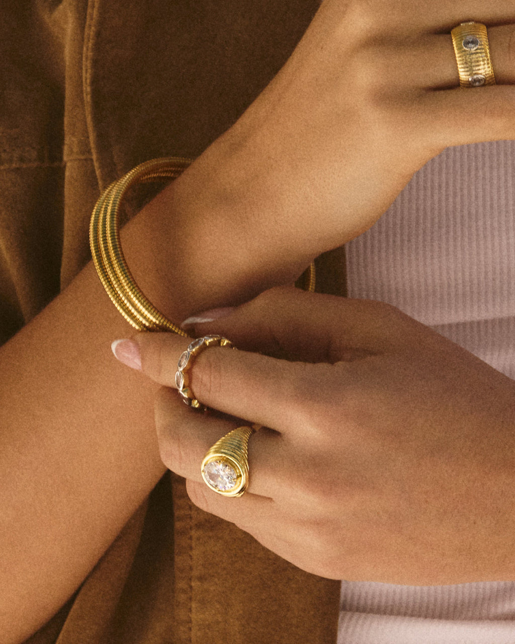 Palais Eternity Ring - Gold — detail view