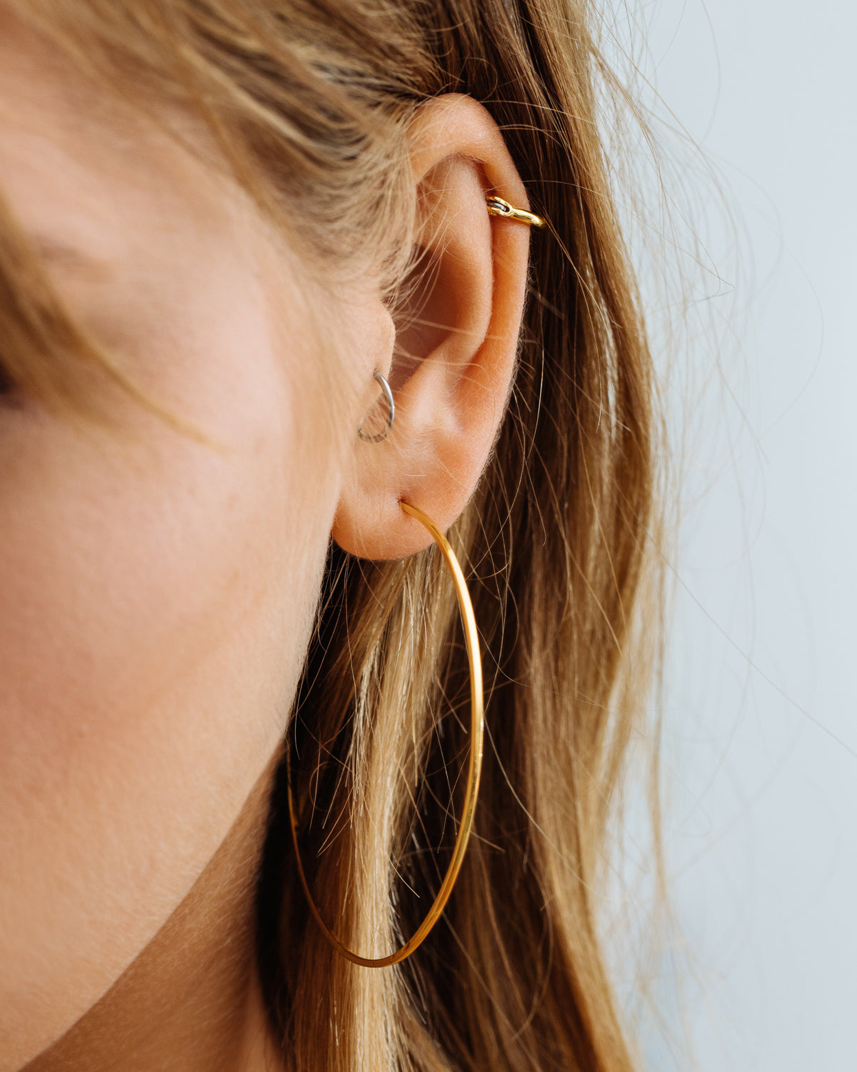 Capri Wire Hoops - Gold — alternate view 2
