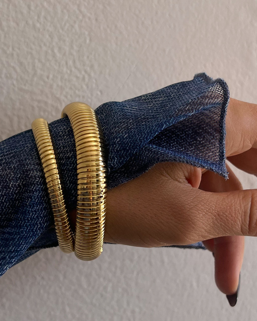 Mini Flex Snake Chain Bracelet - Gold — detail view