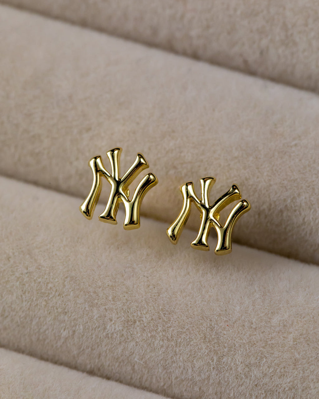 Bijoux MLB Logo Studs & Layered Nameplate Necklace Bundle - Gold — alternate view 2
