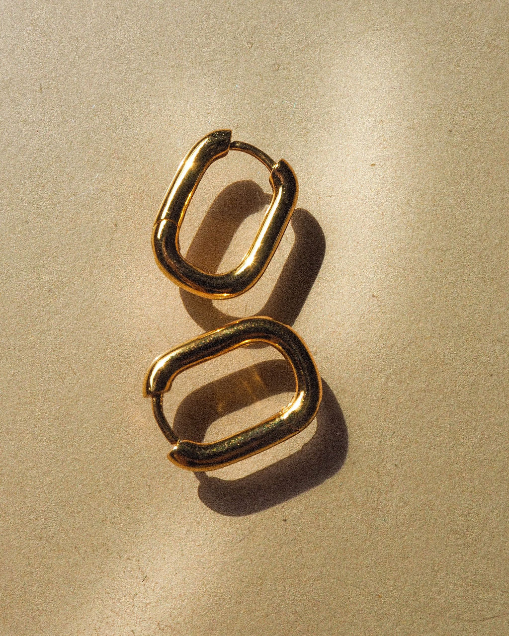 Monaco Huggies & Chain Link Huggies - Gold — alternate view