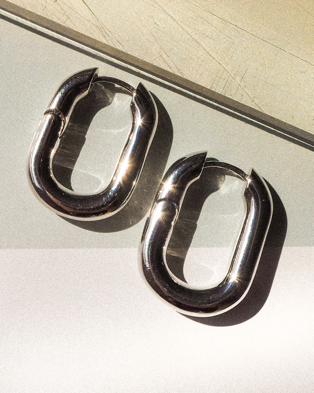 XL Chain Link Hoops - Silver — detail view