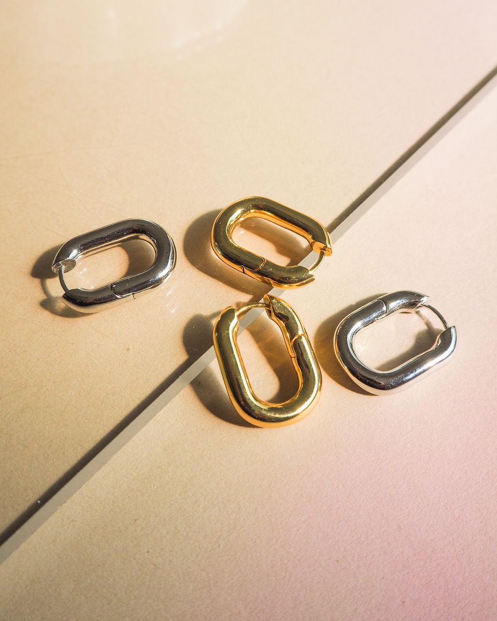 XL Chain Link Hoops - Gold — alternate view 4
