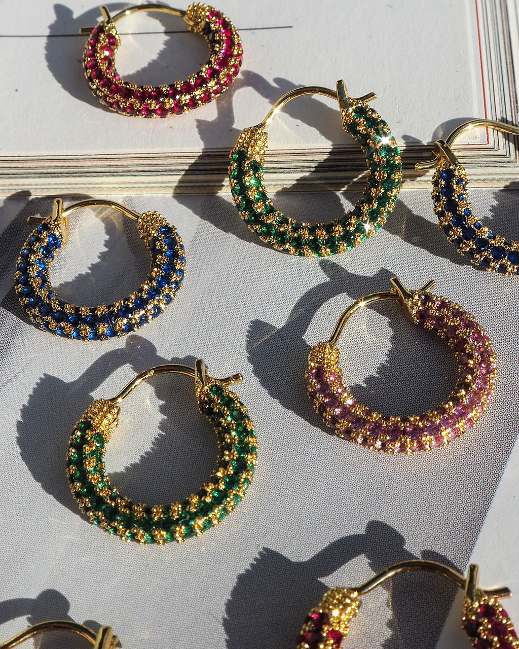 Pavé Amalfi Huggies - Emerald Green - Gold - Hoops — detail view