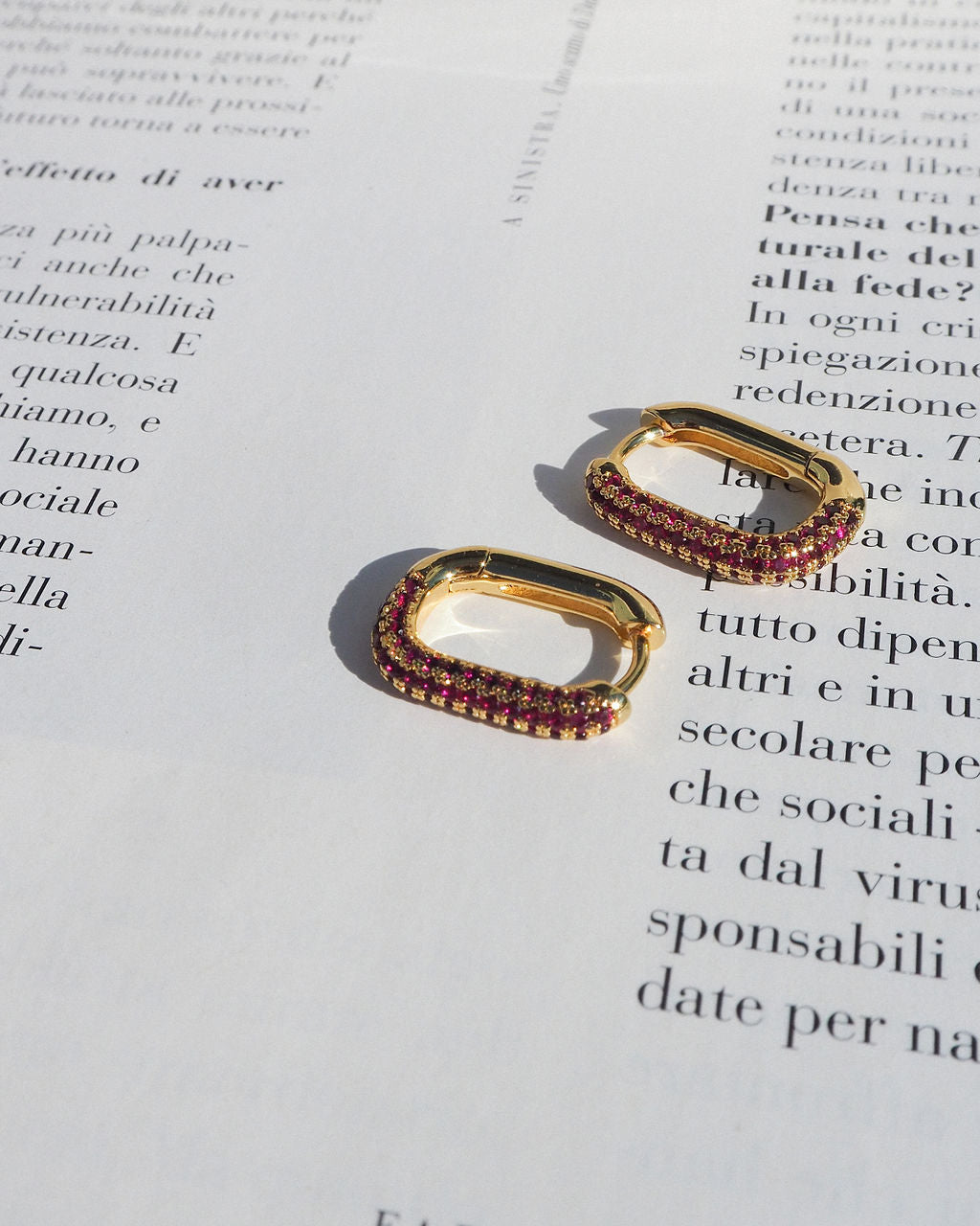Pavé Chain Link Huggies - Ruby Red - Silver — alternate view