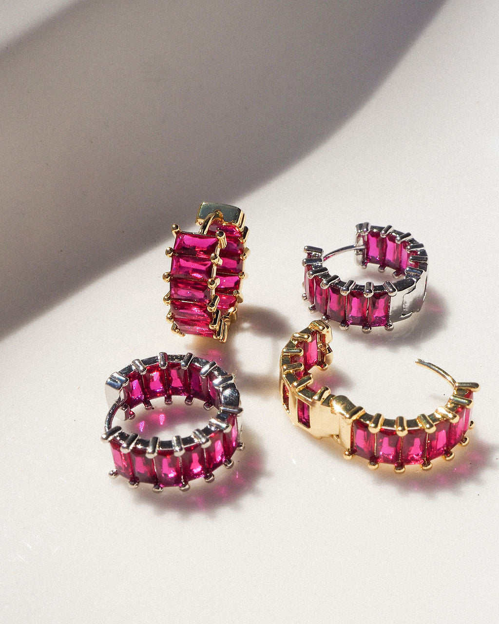 Emerald Ballier Huggies - Ruby Red - Gold - Earrings — detail view