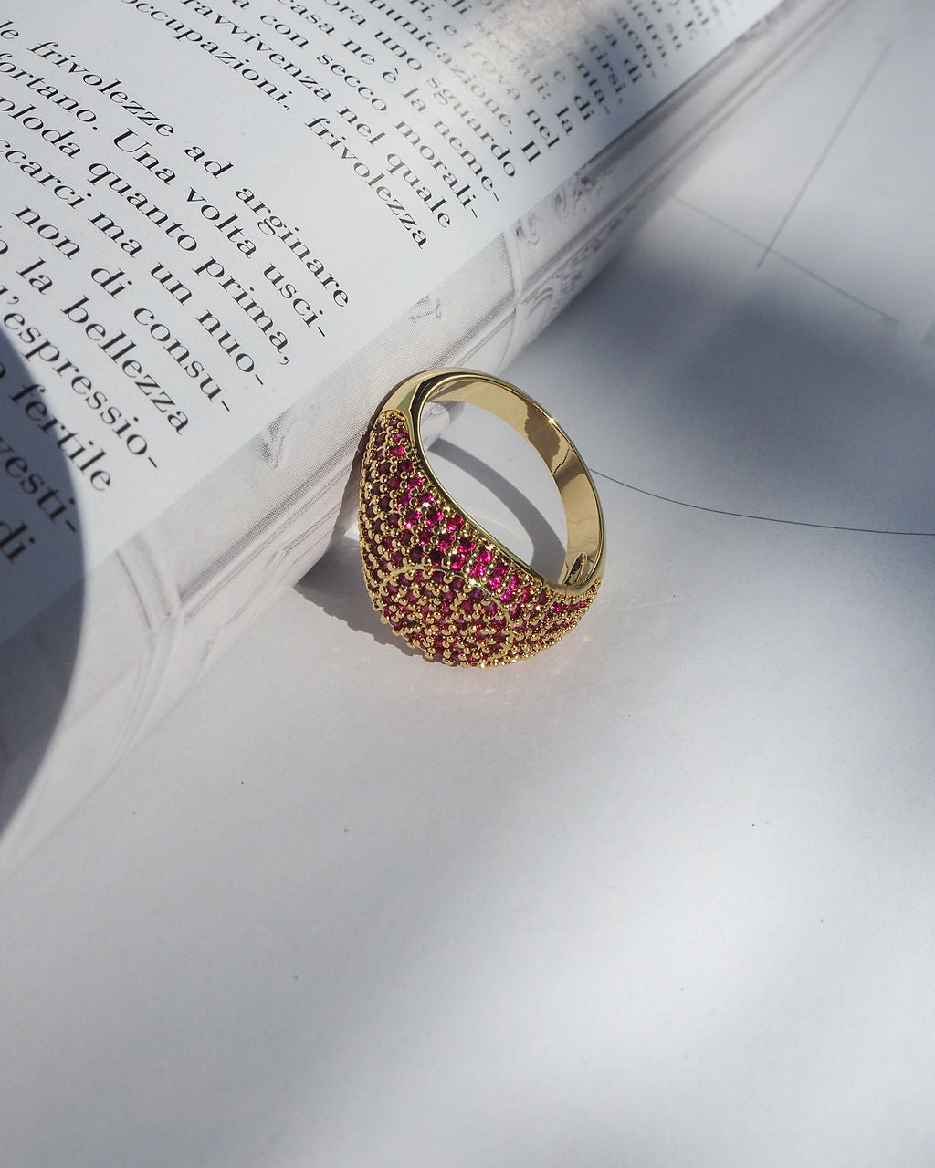 Pavé Signet Ring - Ruby Red - Gold — detail view