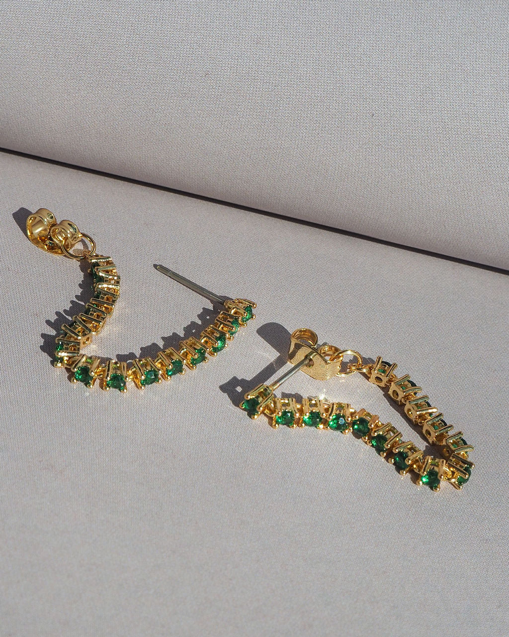 Ballier Chain Studs - Emerald Green - Gold — alternate angle