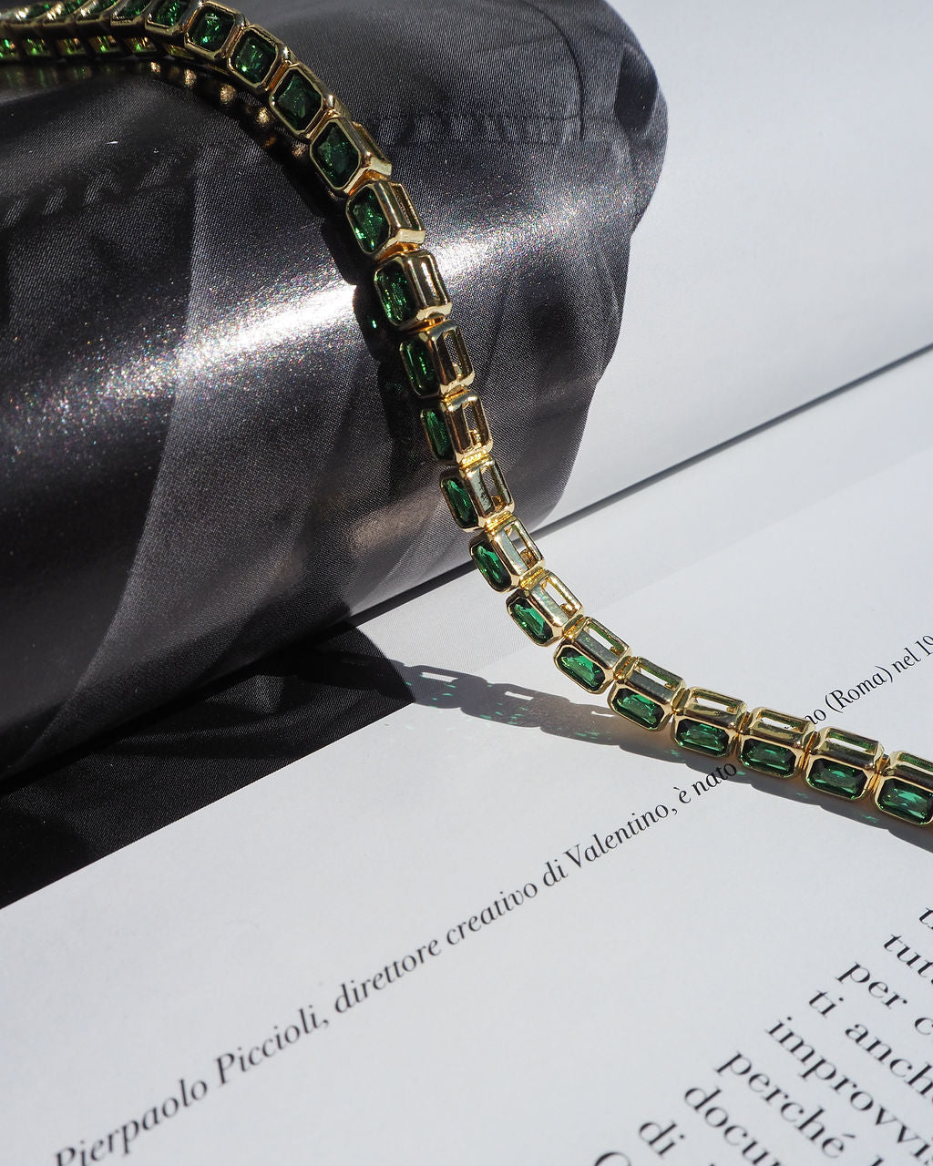 Bezel Emerald Ballier Bracelet - Emerald Green - Silver — detail view