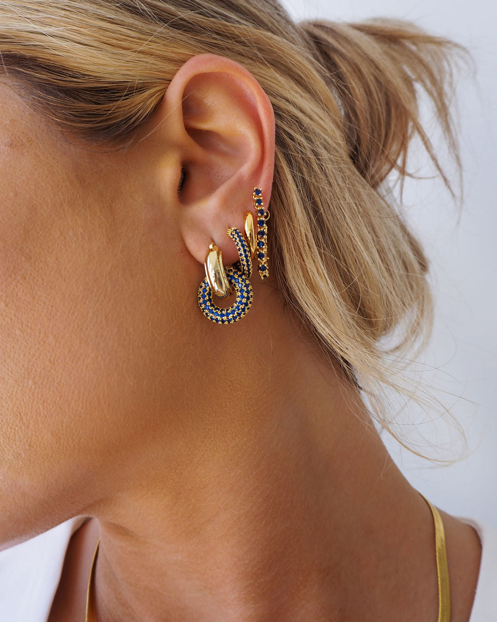 Pavé Interlock Hoops - Blue Sapphire - Silver — another angle