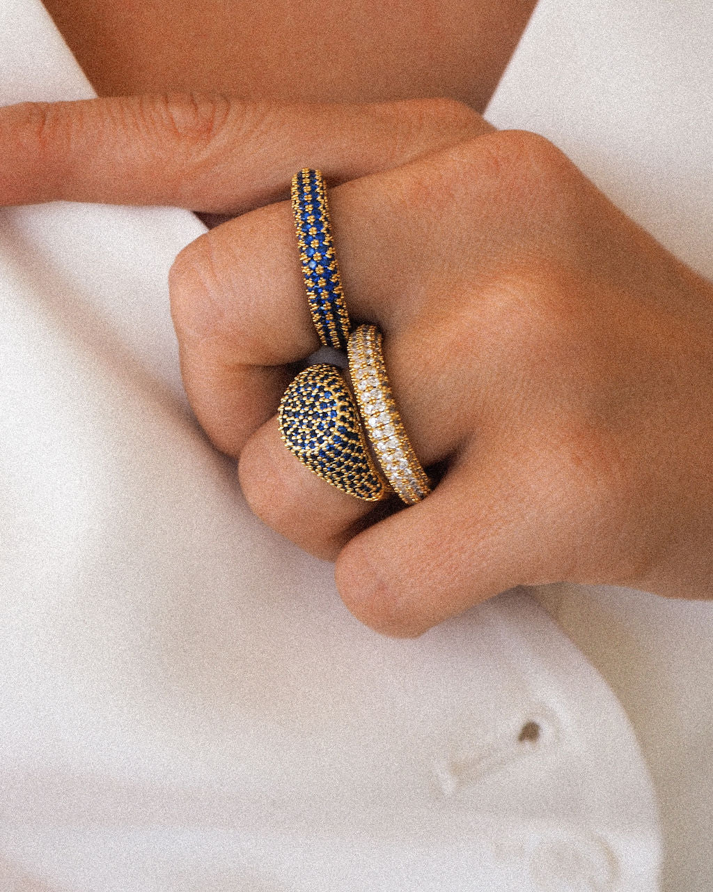 Pavé Signet Ring - Blue Sapphire - Silver — alternate view