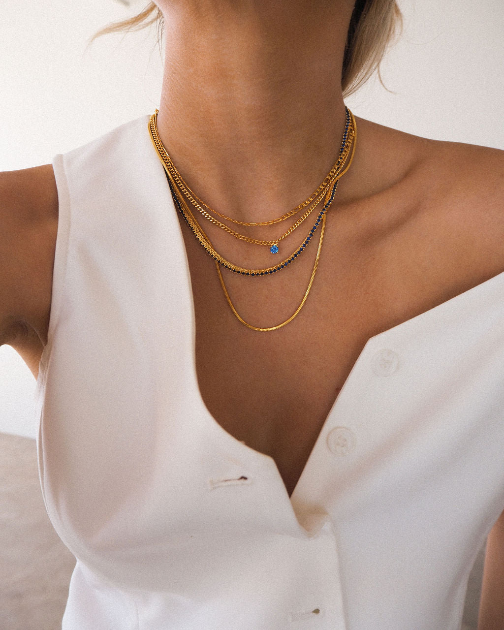 Bardot Stud Necklace - Blue Sapphire - Gold — another angle