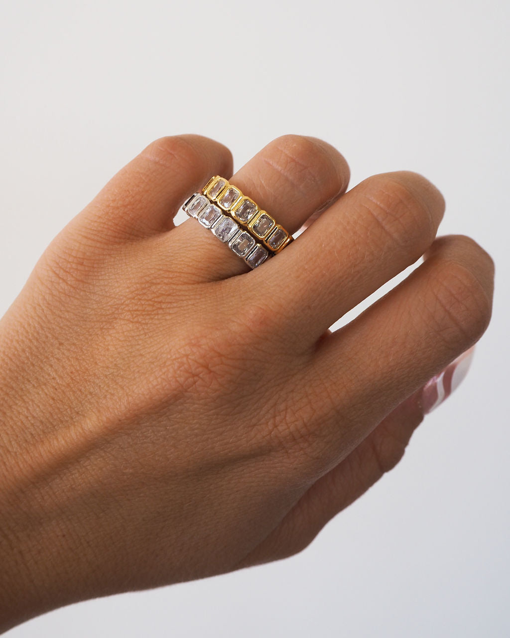 Bezel Emerald Ballier Ring- Clear - Gold — alternate view