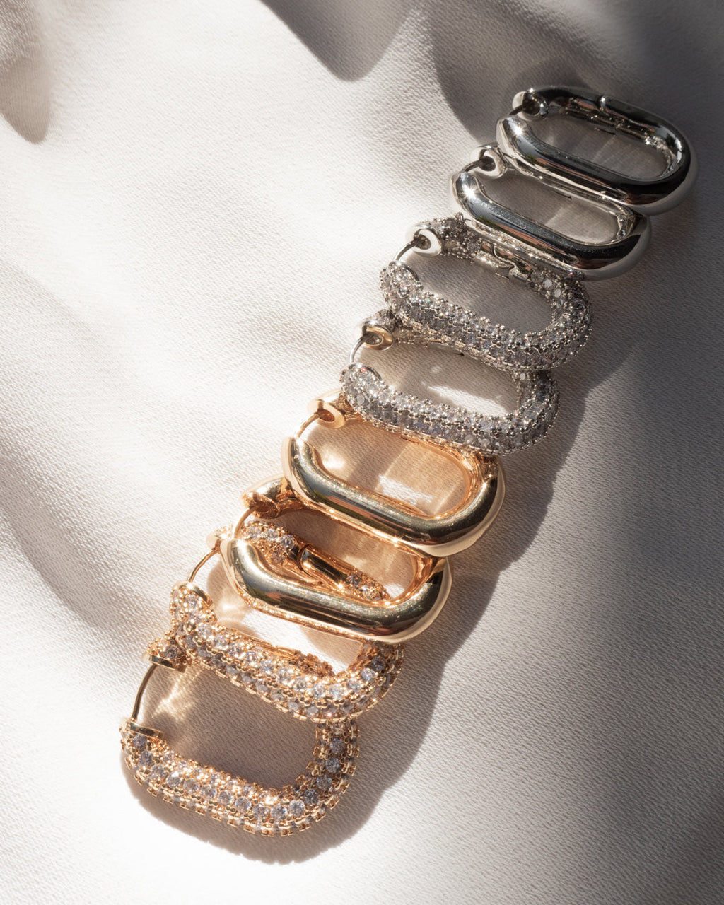 XL Pavé Chain Link Hoops - Gold — alternate angle 2
