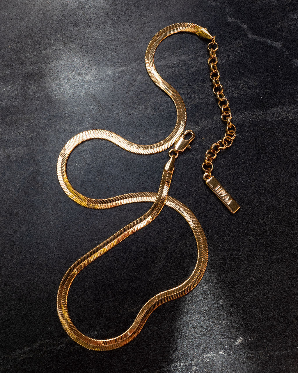 Classique Herringbone Chain - Gold — alternate view 2