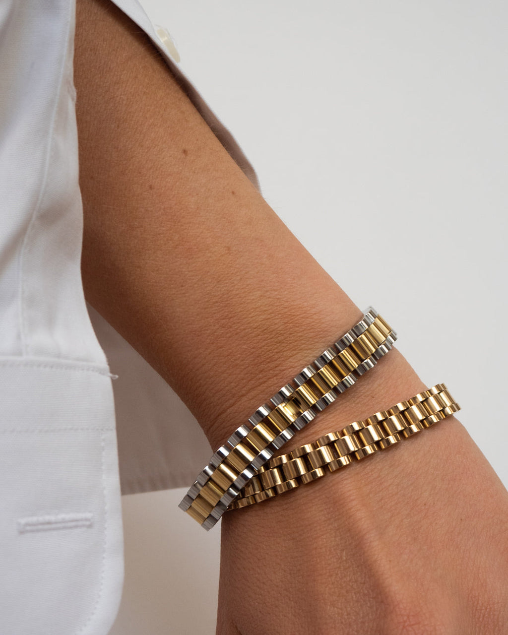 Timepiece Bracelet - Gold — detail view 2