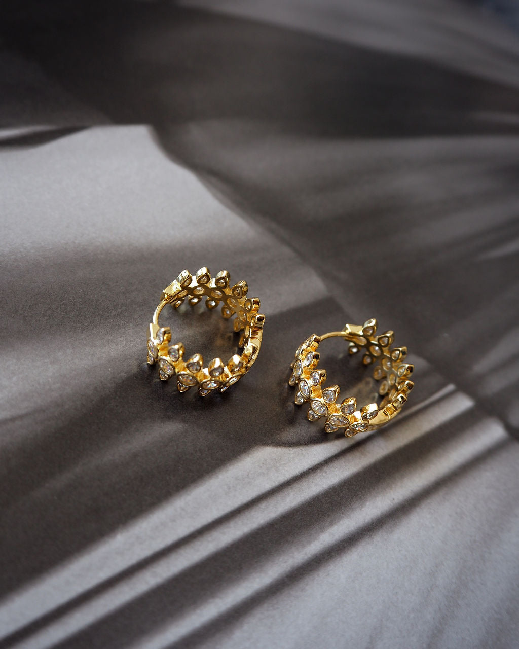 Florette Hoops - Gold — detail view