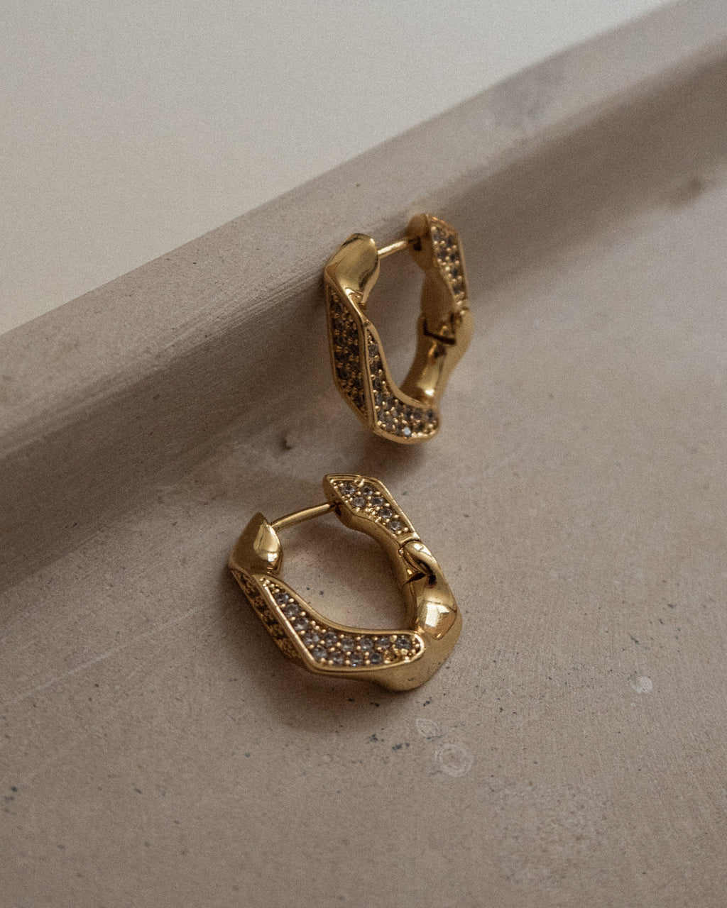 Pavé Cuban Link Hoops - Gold — alternate view