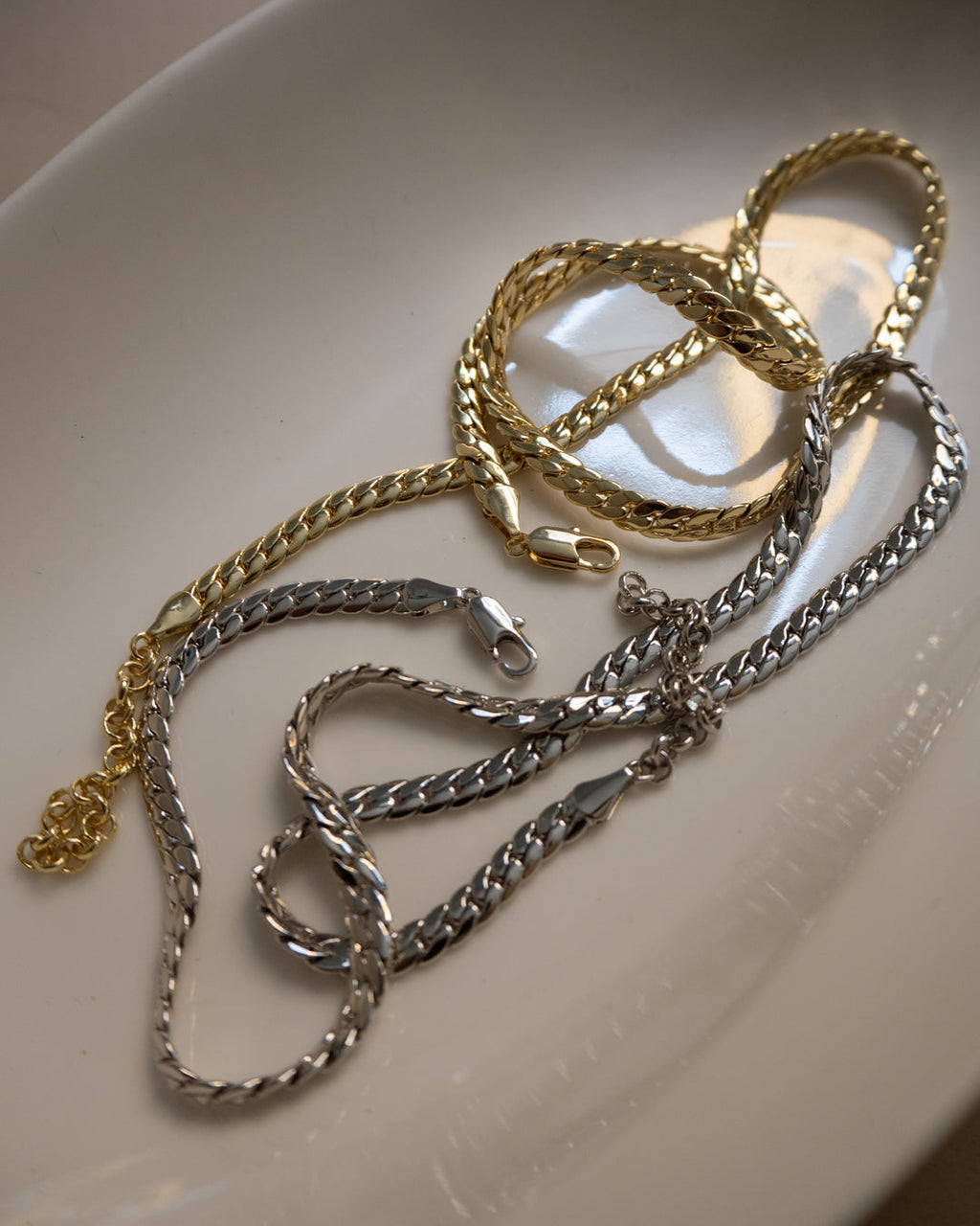 Ferrera Chain Necklace - Silver — alternate view 2