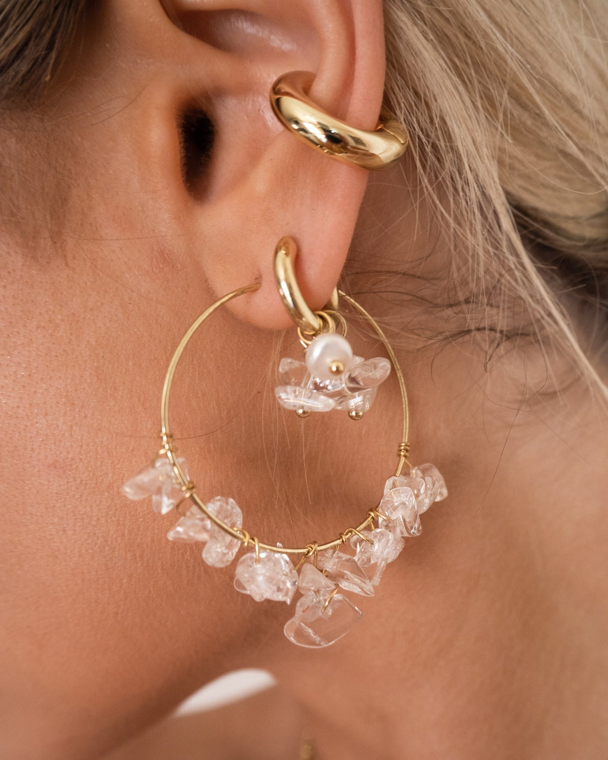 Amalfi Ear Cuff - Gold - Earrings — detail view 3