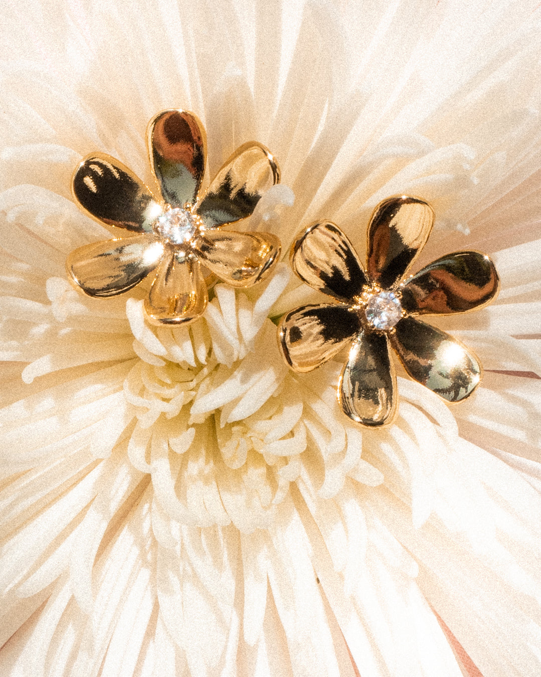 Daisy Statement Studs - Gold - Earrings — detail view