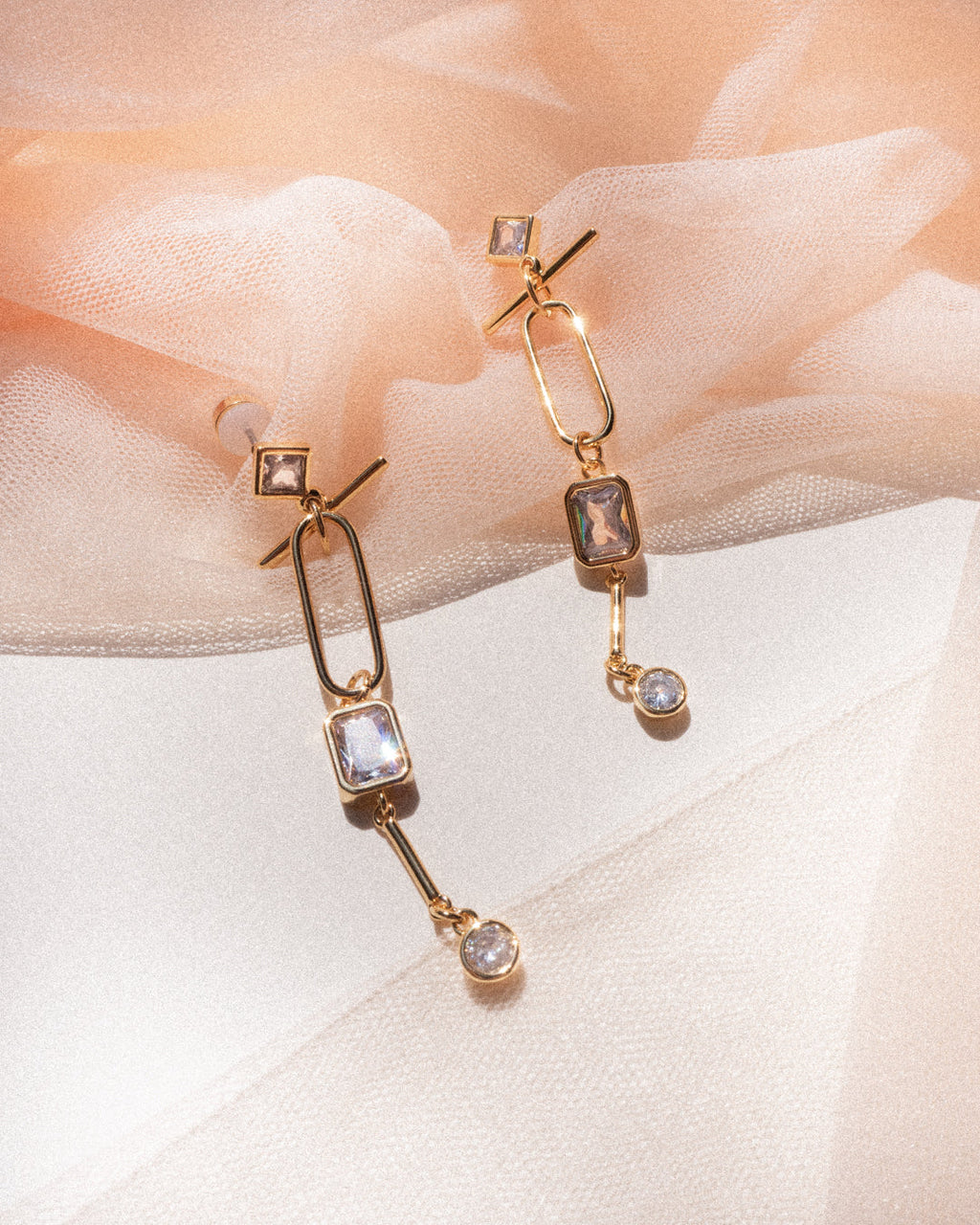 Mixte Drop Statement Earrings - Gold — detail view