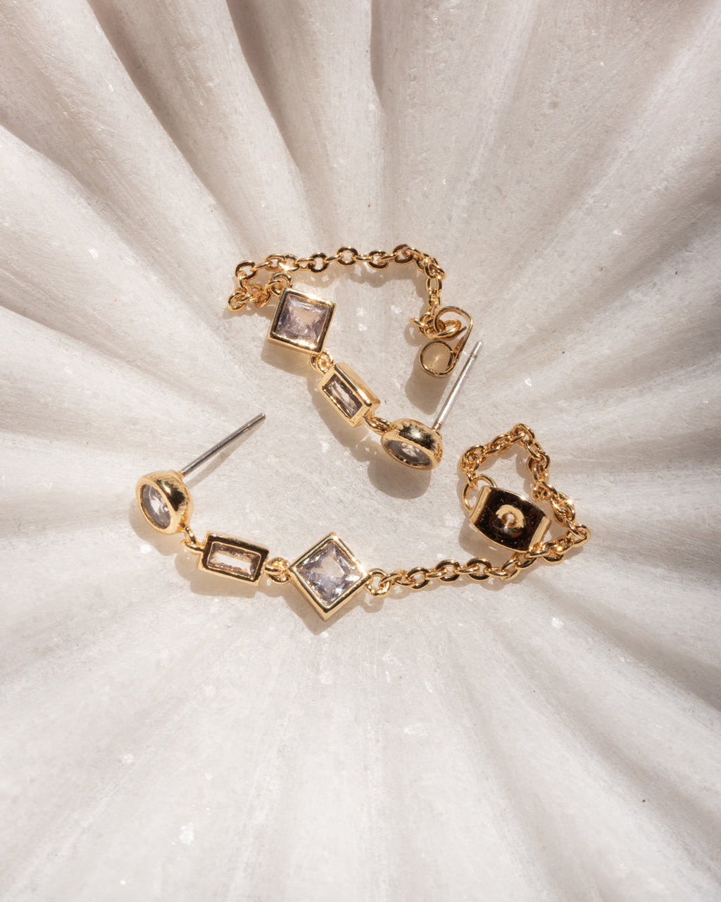 Mixte Chain Studs - Gold — detail view